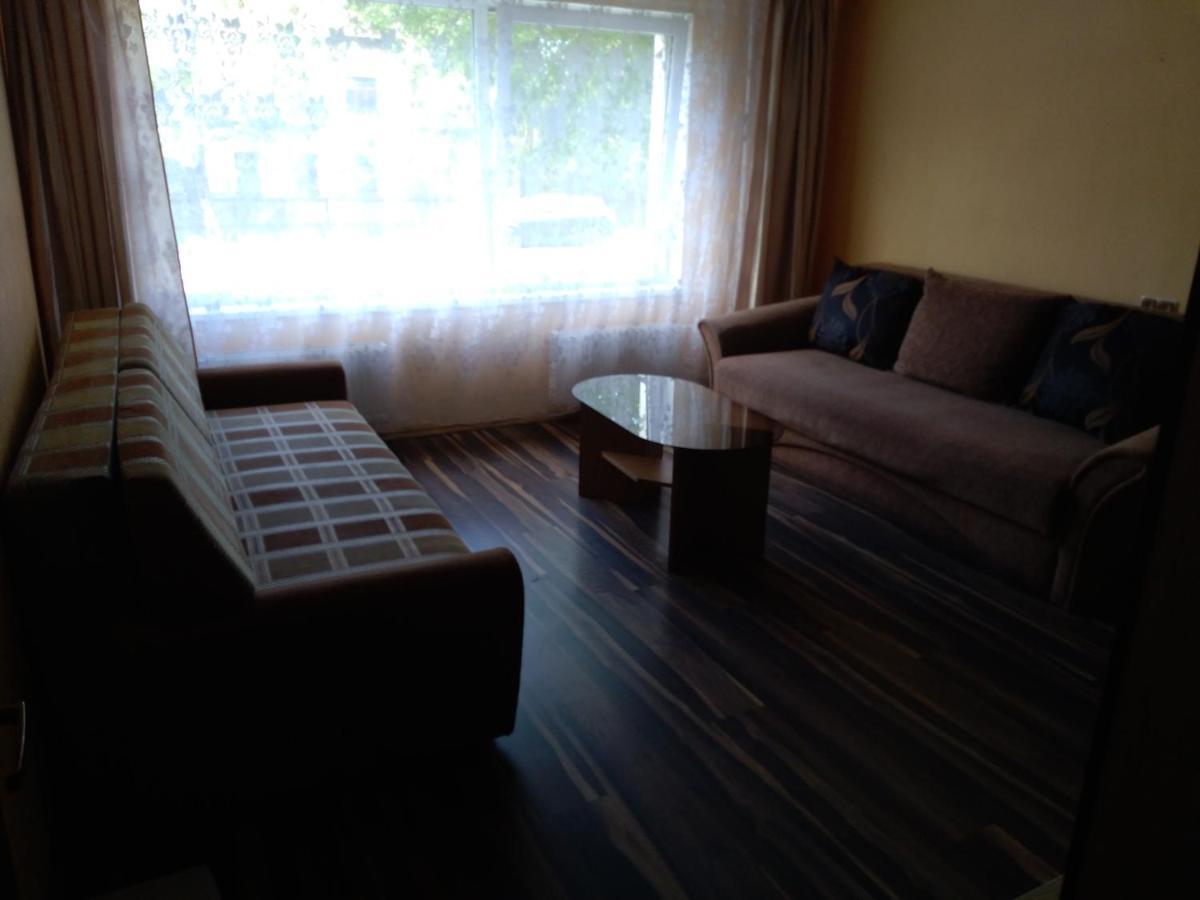 Brivibas 25 Apartamenti Вентспилс Экстерьер фото
